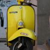 Sarı Vespa - Vespa amarilla - old yellow Vespa scooter...