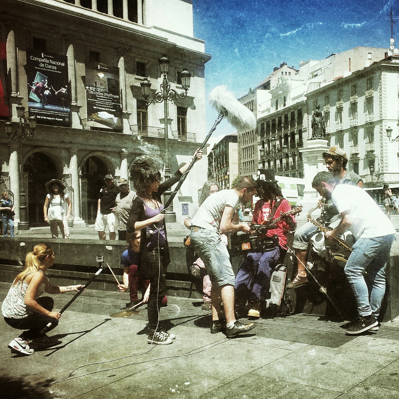 Close up : Street music video shooting in Madrid / image